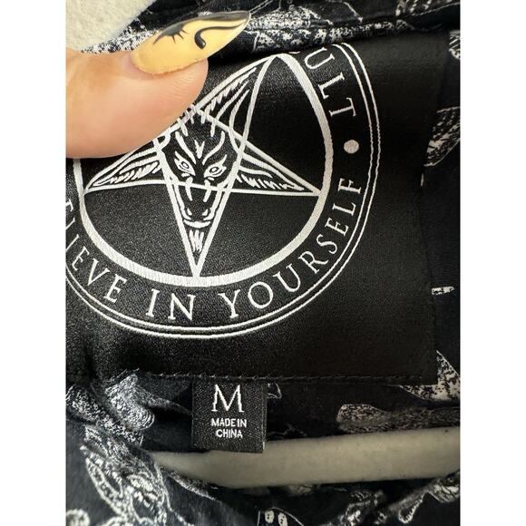 Black Craft Cult Skull Death Moth Novelty Print Gothcore Gothic Button Up Shirt - Picture 5 of 7